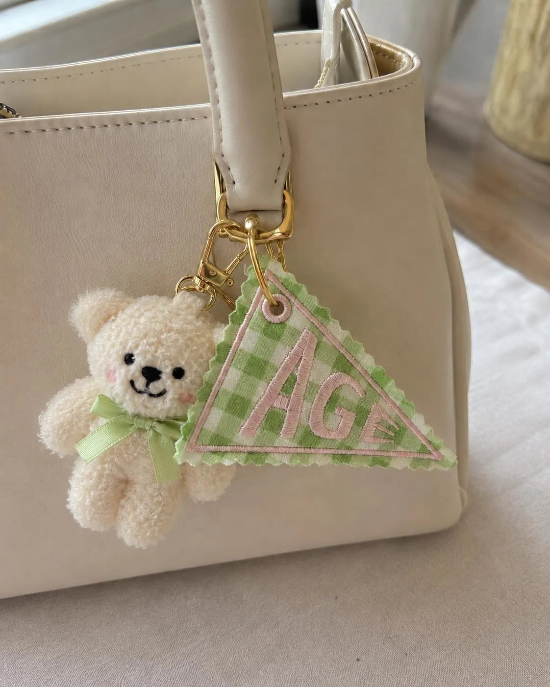 Custom Flag Bag Charm, Personalized Tote Bag Charm, Embroidered School Bag Charm, Pennant Keychain, Bag Charm Gift, Custom Name Tag