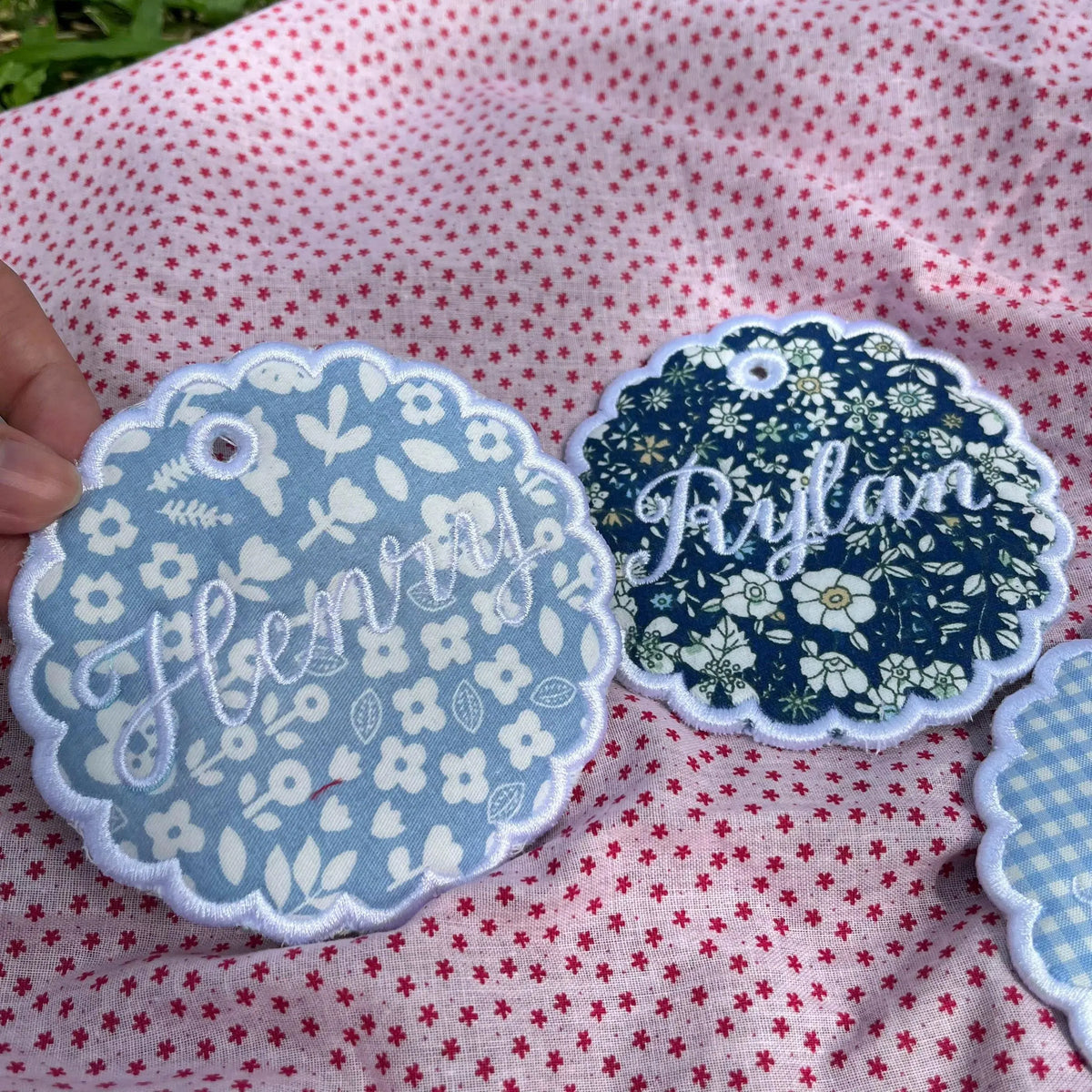 Scalloped Bag Tag, Custom Embroidered Fabric Name Charm, Personalized Luggage Identifier, Dance Bag Accessory, Bridal Party Gift
